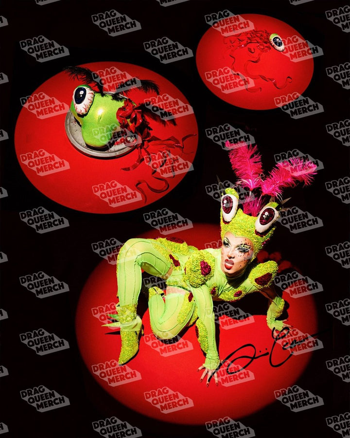 Nini Coco - Mantis 8 x 10