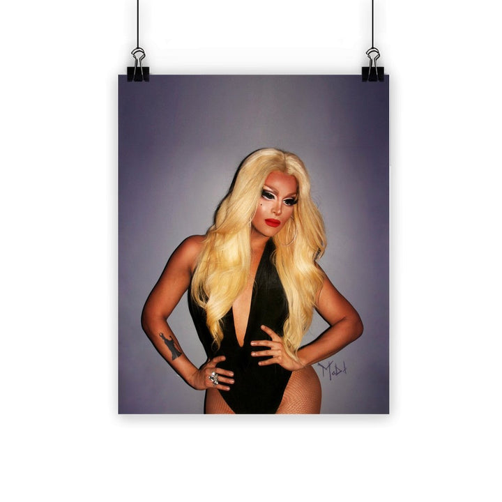 Roxxxy Andrews - Strike a Pose Poster - dragqueenmerch