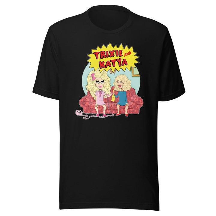 Trixie & Katya - Couch T-shirt - dragqueenmerch