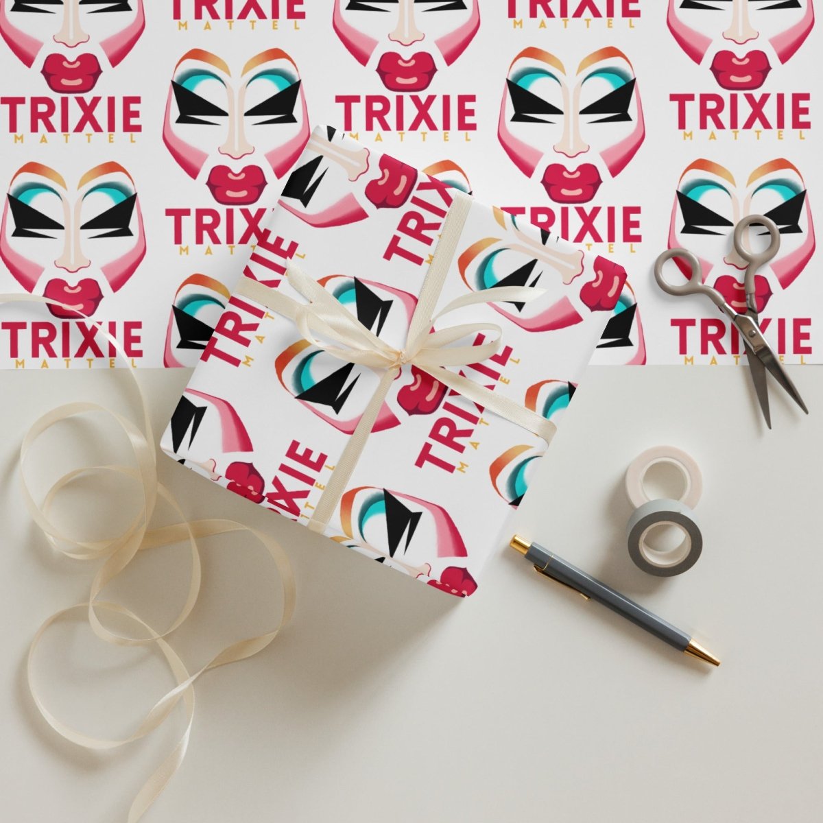 Trixie Mattel - Face Wrapping paper sheets - dragqueenmerch